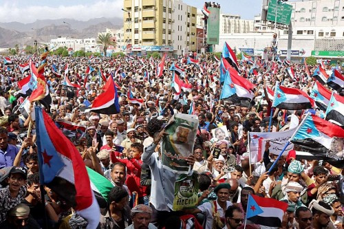 تقرير أميركي ينتقد استثناء الانتقالي من مبادرة غريفيث ويتهم أمراء حرب بتأجيج الصراع