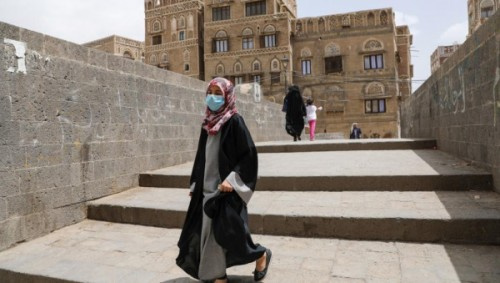 حالات اشتباه بفيروس كورونا في صنعاء يتسبب بإغلاق هذه الأعمال.."تفاصيل"