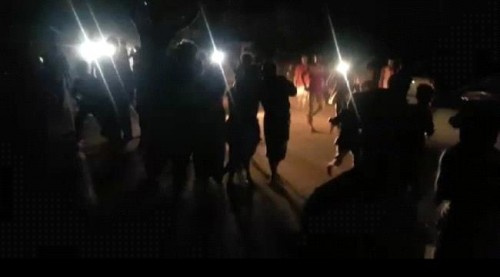 مظاهرات في التواهي تندد بتردي الخدمات وانقطاع التيار الكهربائي