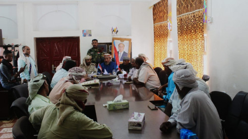 رئيس انتقالي سقطرى يلتقي قيادة الاتحاد القبلي الساحلي ويثمن مواقفهم الوطنية المخلصة