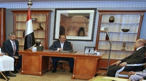 محسن والعليمي ومعركة الإخوان "العارية" في حجرية تعز