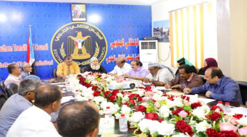 الجمعية الوطنية تؤيد قرار الإدارة الذاتية في مطالبة الحكومة بصرف رواتب الجيش والأمن الجنوبي
