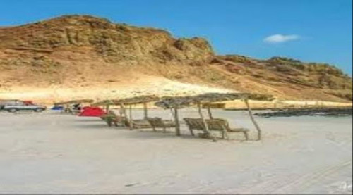 شبوة.. ميليشيا الإخوان الإرهابية تقتحم مجمع قنا السياحي بمديرية رضوم وتطرد حراساته