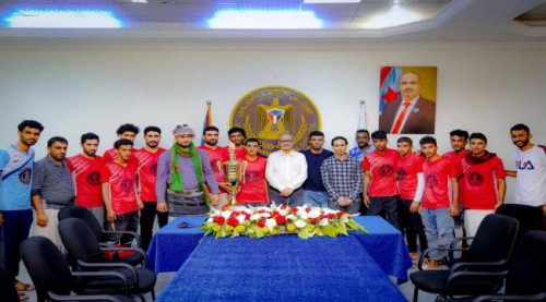 الجعدي يلتقي فريق تلال شبوة الزائر للعاصمة عدن ويؤكد على أهمية دور الشباب في المرحلة الحالية