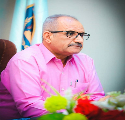 قيادي في الانتقالي مخاطبا الشرعية: المباراة الحقيقية في الجبهات ضد الحوثيين