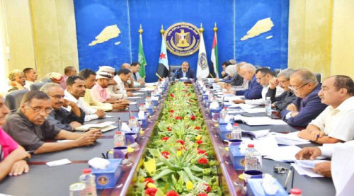 خلال اجتماع لهيئة الرئاسة.. الانتقالي يشدد على ضرورة تسليم مرتبات العسكريين الجنوبيين