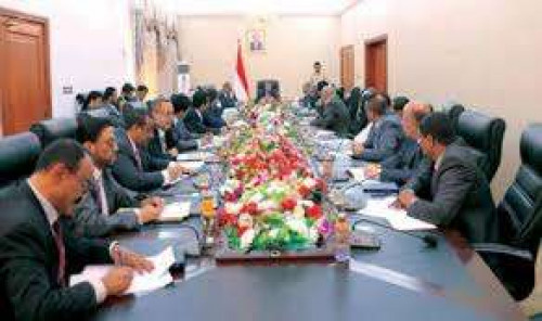 تأخير إعلان تشكيل الحكومة الجديدة.. عقاب إخواني يستهدف المحافظات المحررة
