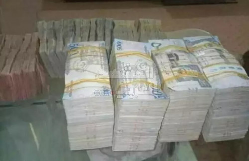 الأجهزة الأمنية بلحج تحبط محاولة تهريب 30 مليون ريال سعودي للحوثيين