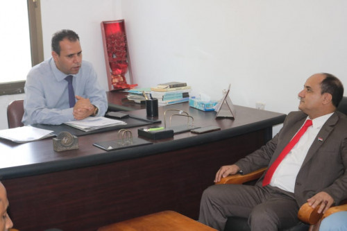دائرة الدراسات والبحوث بالانتقالي تطّلع على أوضاع مركز البحوث والتطوير التربوي بالعاصمة عدن