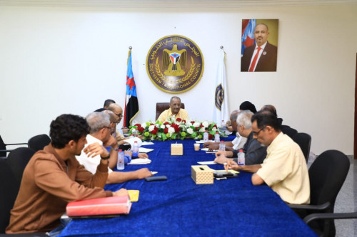 الجعدي يترأس اجتماع اللجنة التحضيرية لاحتفالات عيد الاستقلال الـ30 من نوفمبر