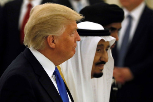 صحيفة دولية: ترامب ينهي ولايته بإدراج الحوثيين على قائمة الإرهاب