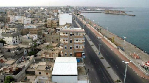 عاجل.. الحوثي يستهدف بالمدفعية قاعة للأفراح في الحديدة وسقوط قتلى وجرحى من النساء والأطفال