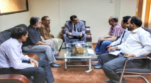 الوزير السقطري يلتقي نجل الرئيس الحمدي بالعاصمة عدن
