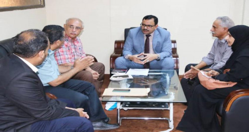 توجيه للوزير السقطري بشأن إضراب عمال مصنع أشباك "الجابيون"