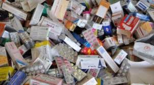 مصادرة عشرات الأصناف من الأدوية المغشوشة في العاصمة عدن