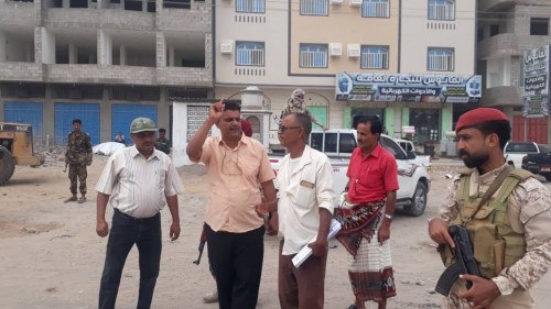 مأمور دار سعد يدشن حملة فتح الشوارع ونقل المخلفات في بئر فضل