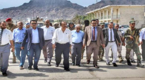 الوزير السقطري يزور حراج الدوكيار ويبحث امكانية إعادة تشغيله