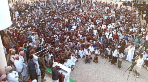 في مهرجان جماهيري حاشد.. أبناء المهرة وسقطرى يرفضون مشاريع الإخوان