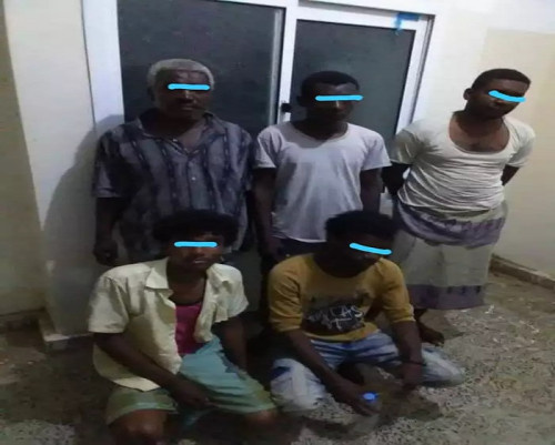 القبض على عصابة متخصصة بسرقة النساء في أبين