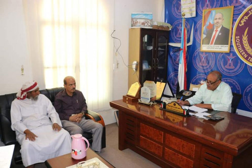 انتقالي حضرموت يتسلم بيان تأييد ومساندة من قبيلة آل سليمان الصيعري