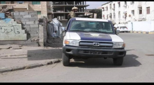 عدن.. قوات العاصفة تعيد منزل لمالكه الحقيقي بعد إخراج المسلحين المقتحمين