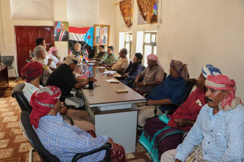 رئيس تنفيذية انتقالي سقطرى يترأس اجتماعاً للجنة الأمنية والعسكرية بالمحافظة