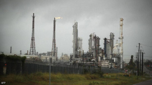 ارتفاع أسعار النفط بعد اتفاق "أوبك" على إبقاء الإنتاج مستقرا