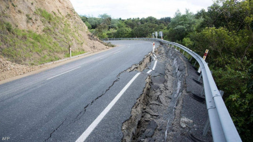 تحذيرات من تسونامي بعد 3 زلازل قوية قبالة نيوزيلندا