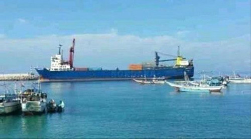 محافظ عدن يوجه بإدخال سفينة ديزل اسعافية لكهرباء العاصمة