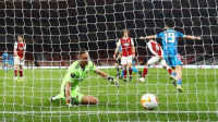 الدوري الأوروبي.. تأهل متوقع لأرسنال وروما إلى ربع النهائي