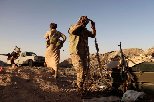 تكتيك إيراني.. الحوثيون يستخدمون أسلوب الأمواج البشرية لإرهاق القوات المدافعة عن مأرب