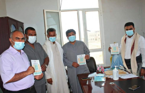 رئيس انتقالي سقطرى يدشن دورة تدريبية حول طرق تطعيم اللقاح الوقائي من فيروس كورونا