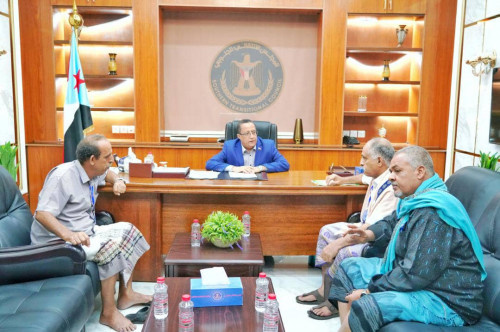 الدكتور الخُبجي يطّلع على الأدوار التي تضطلع بها اللجان المجتمعية في العاصمة عدن