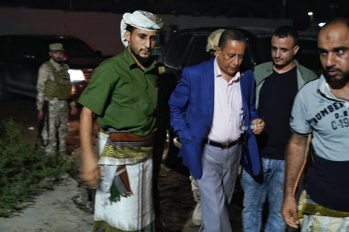 الدكتور الخُبجي وعدد من أعضاء رئاسة المجلس الانتقالي يؤدون واجب العزاء لأسرة فقيد الوطن العميد محمد جواس