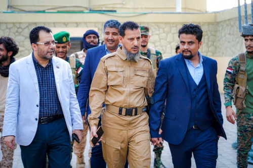 قيادات بالانتقالي تتفقد إصلاحية سجن المنصورة المركزي بالعاصمة عدن