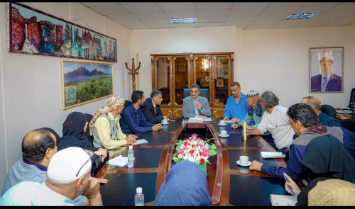 في أمسية رمضانية.. لملس وقيادات نقابية يناقشون سُبل تفعيل دور النقابات العمالية في معالجة مشكلات العاصمة عدن