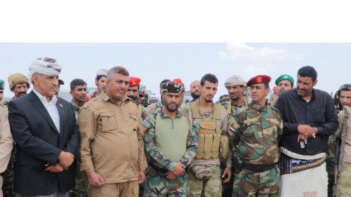 بتكليف من الرئيس الزُبيدي.. السعدي والسيد يتفقدان القوات المسلحة الجنوبية بمحور يافع