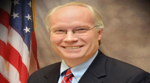 المبعوث الأمريكي يلوح بعقوبات على حوثيين