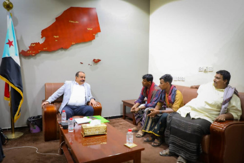 رئيس الجمعية الوطنية يطّلع على هموم ومشكلات أبناء جزيرة عبدالكوري بسقطرى