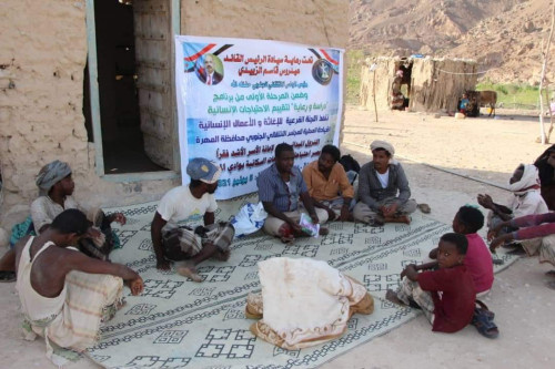 لجنة الإغاثة بانتقالي المهرة تتفقد أحوال المواطنين بوادي المسيلة