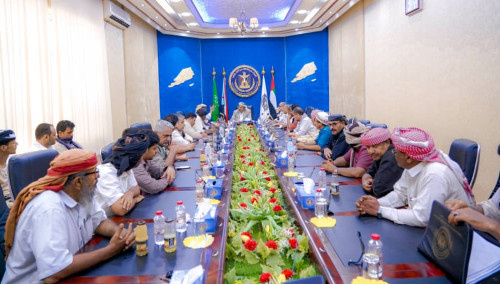 الرئيس الزُبيدي: نثمن موقف أبناء شبوة العظيم في تصديهم لممارسات ميليشيا الإخوان