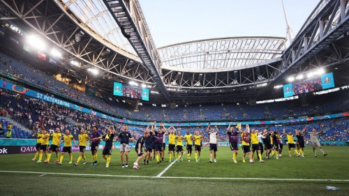 السويد تقصي بولندا عن "يورو 2020" رغم هدفي ليفاندوفسكي