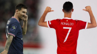 رونالدو يهزم ميسي في صراع جديد.. ويحقق رقما قياسيا مع مانشستر يونايتد قبل أن يركل الكرة