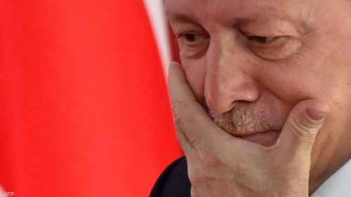 بعد الانهيار التاريخي لليرة.. أردوغان يقيل وزير المالية