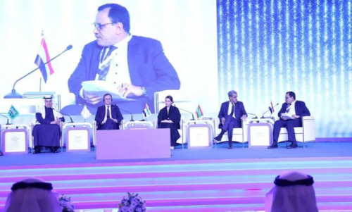 الوزير السقطري يؤكد تقديم كافة التسهيلات للشركات الراغبة في الاستثمار بالقطاع السمكي