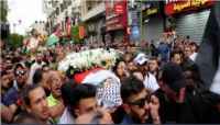الآلاف يشيعون جثمان شيرين أبو عاقلة