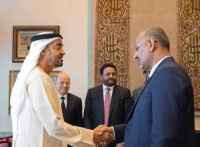 خلال اتصال هاتفي مع رئيس دولة الإمارات.. الرئيس الزُبيدي يتطرق لمشكلة الكهرباء والإمارات تسارع بتوفير الدعم