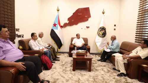 اللواء بن بريك يلتقي رئيس الجمعية الوطنية للبحث العلمي