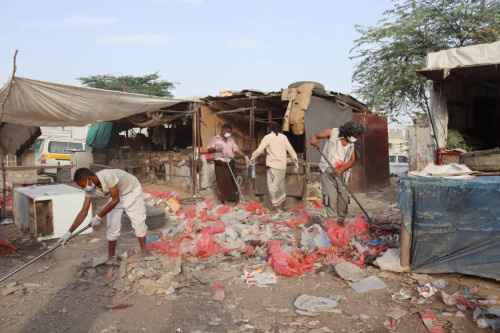 انتقالي المحفد بأبين ينفذ حملة تنظيف واسعة لشوارع المدينة