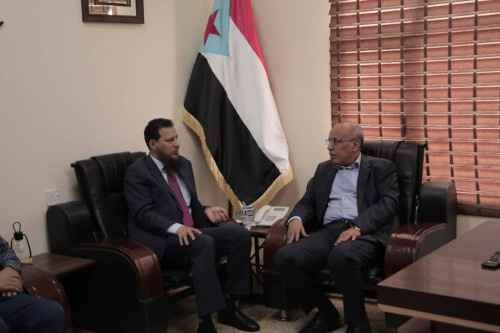 عبد الرحمن شيخ يزور الهيئة الوطنية للإعلام الجنوبي ويشيد بدورها في تعزيز الأداء الإعلامي